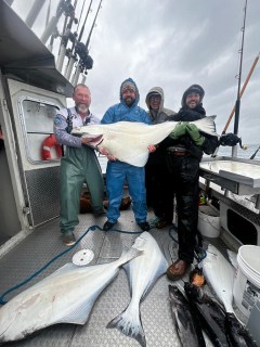 🎣 Another great day on the water with Homer Halibut Hunters! Huge thanks to our guests for fishing with us — we can’t wait to have you back out on the boat. Big thanks to Captain Captain Dave Townsend for a great trip! 🐟 #HomerHalibutHunters #AlaskaFishing #Homer #Halibut #CatchOfTheDay